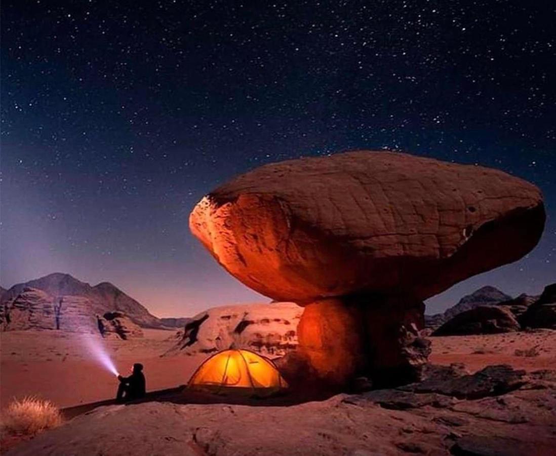 Tamim Luxury Wadi Rum Camp Esterno foto