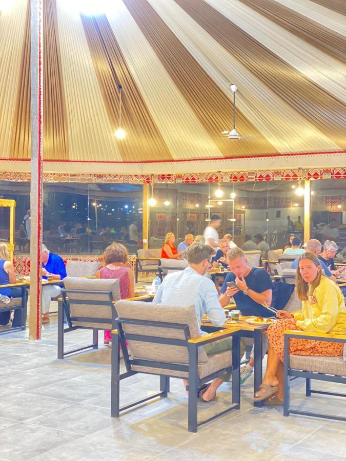 Tamim Luxury Wadi Rum Camp Esterno foto