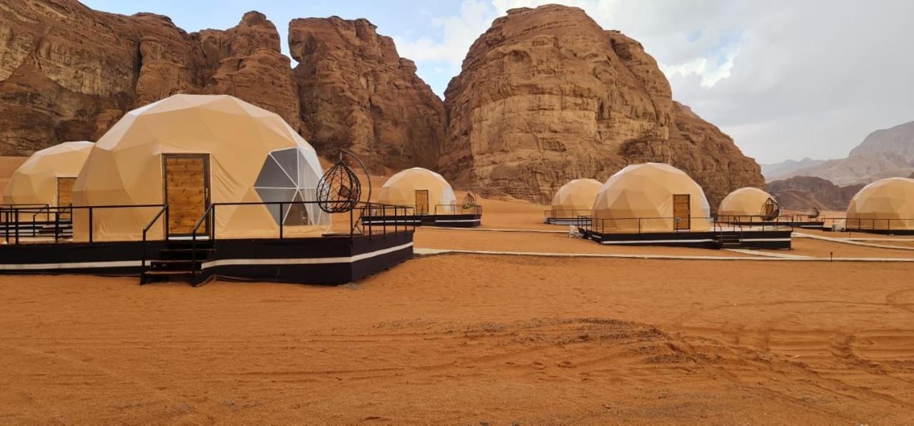 Tamim Luxury Wadi Rum Camp Esterno foto