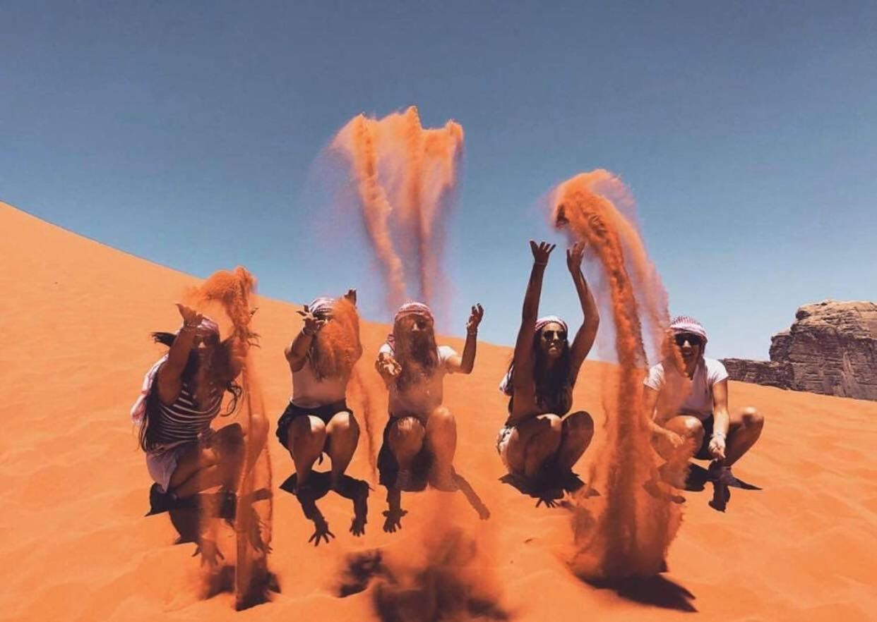 Tamim Luxury Wadi Rum Camp Esterno foto