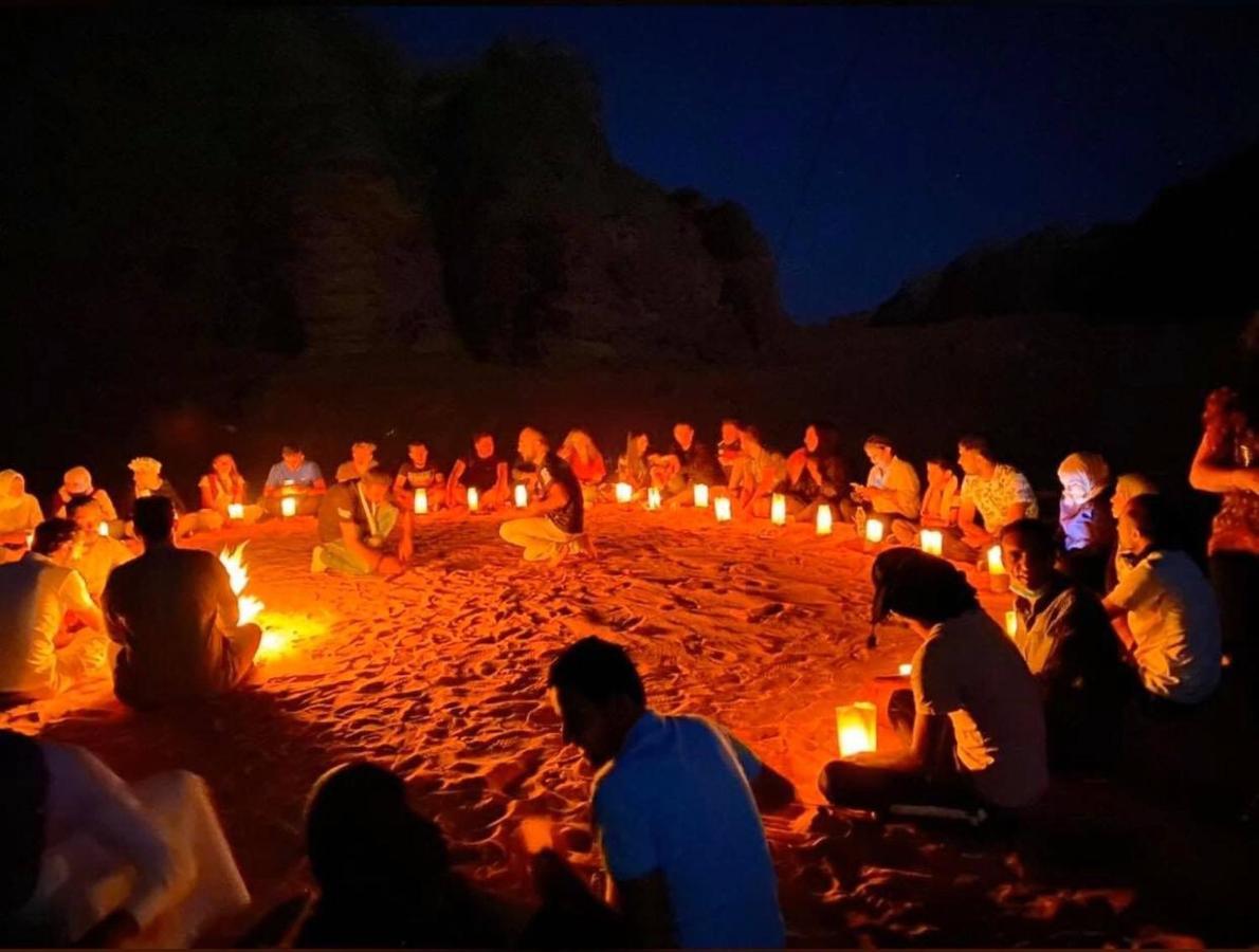 Tamim Luxury Wadi Rum Camp Esterno foto