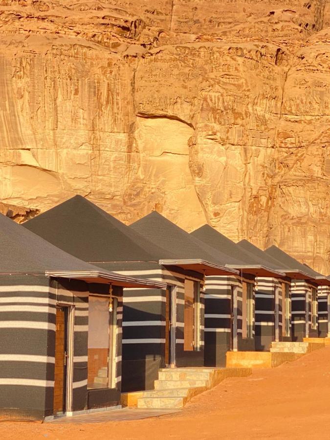 Tamim Luxury Wadi Rum Camp Esterno foto
