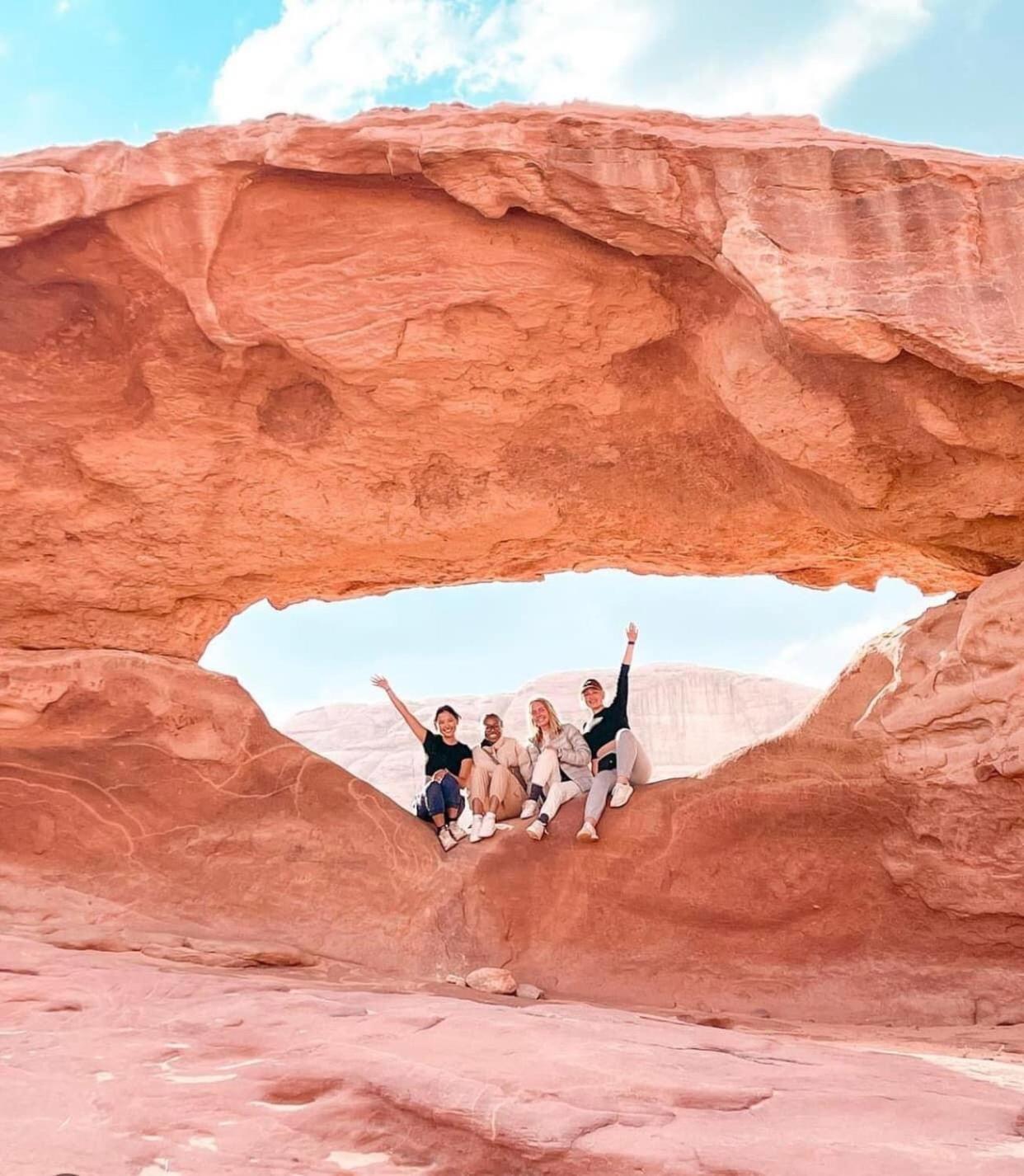 Tamim Luxury Wadi Rum Camp Esterno foto