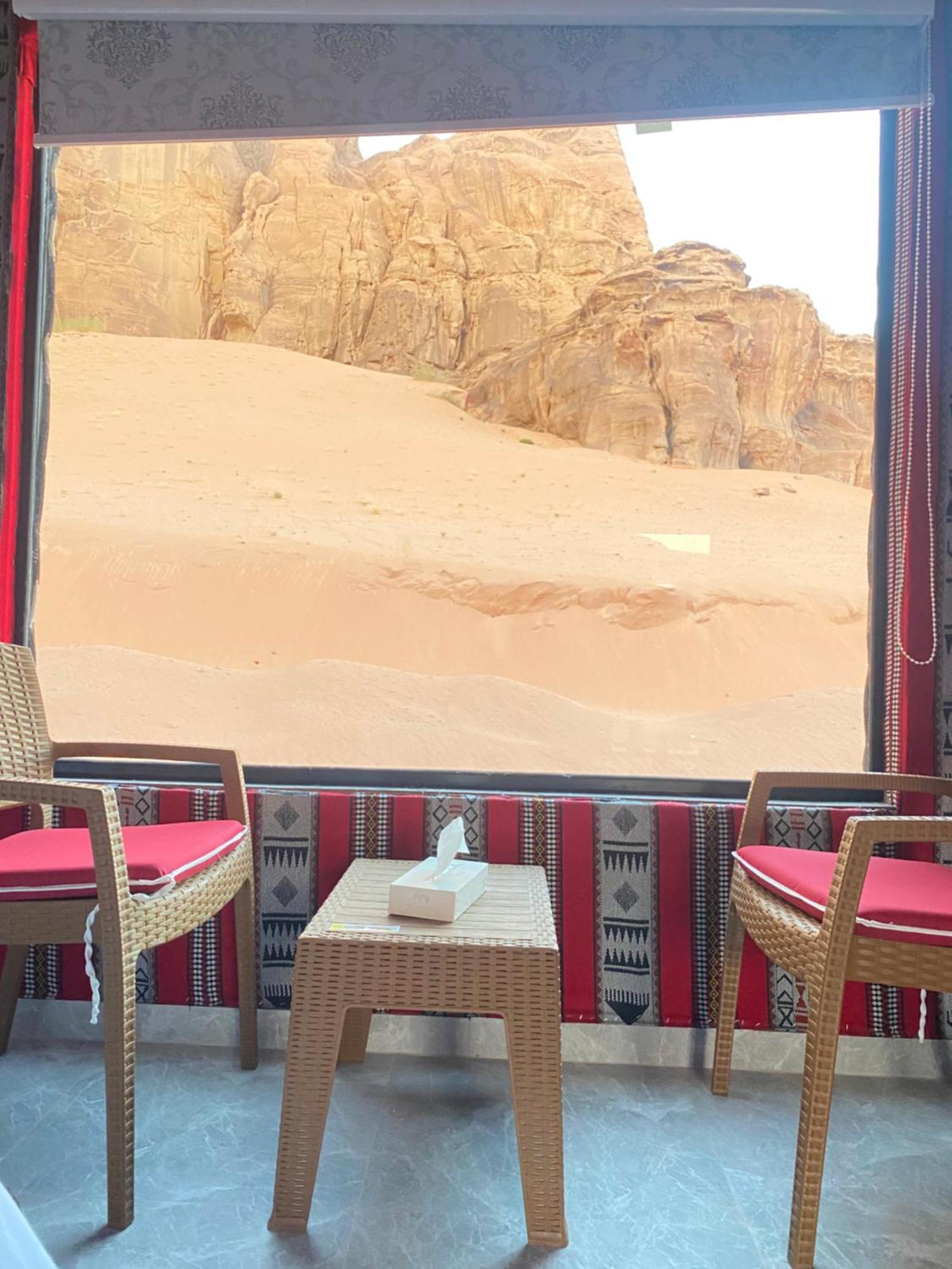 Tamim Luxury Wadi Rum Camp Esterno foto
