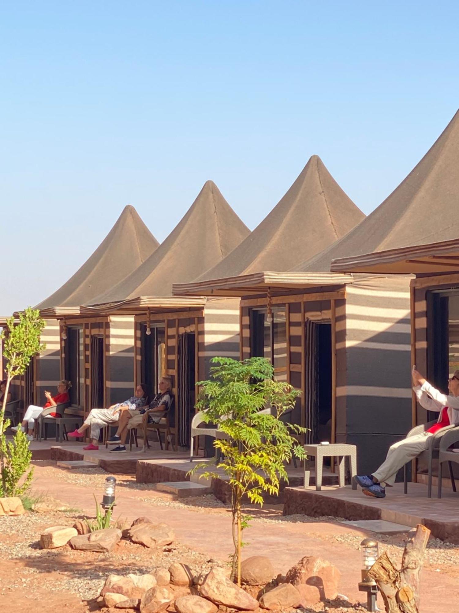 Tamim Luxury Wadi Rum Camp Esterno foto